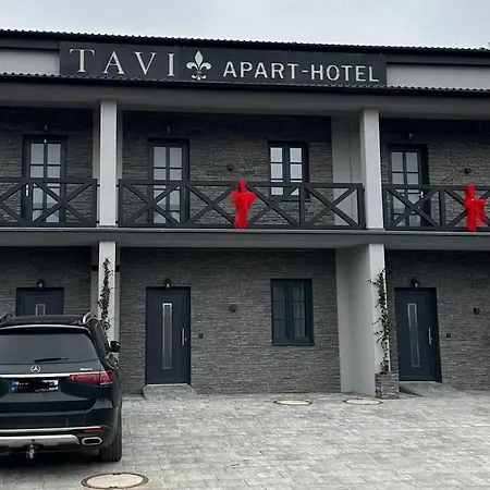 Tavi Aparthotel 3*